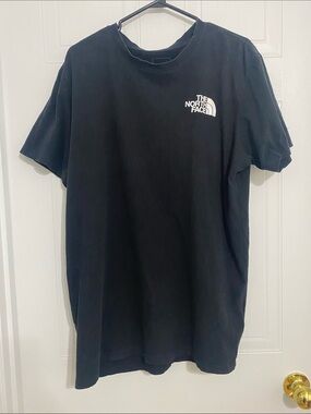 The North Face Men’s Black Tee Shirt Black Large